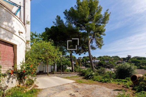 9 chambres villa à vendre à Premia De Dalt, Barcelona, Catalonia, Spain № 4502 - photo 27