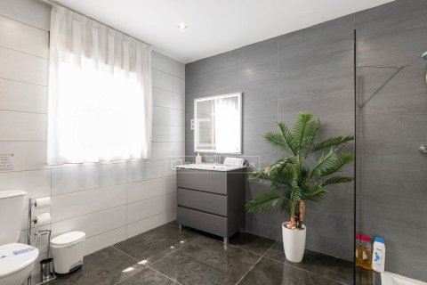 7 chambres villa à louer à Castelldefels, Barcelona, Catalonia, Spain № 4508 - photo 25