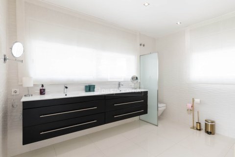 7 chambres villa à louer à Castelldefels, Barcelona, Catalonia, Spain № 4508 - photo 20