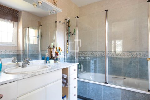 4 chambres villa à vendre à Teia, Barcelona, Catalonia, Spain № 3862 - photo 17