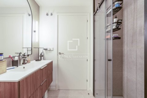 2 chambres apartment à vendre à Barcelona, Catalonia, Spain № 3860 - photo 17