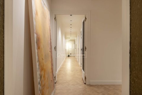 3 bedrooms apartment for sale in Barcelona, Catalonia, Spain № 6392 - photo 16