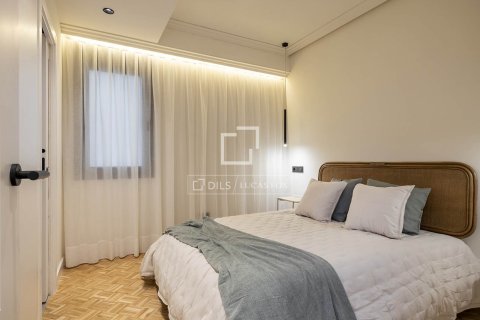 3 bedrooms apartment for sale in Barcelona, Catalonia, Spain № 6392 - photo 17