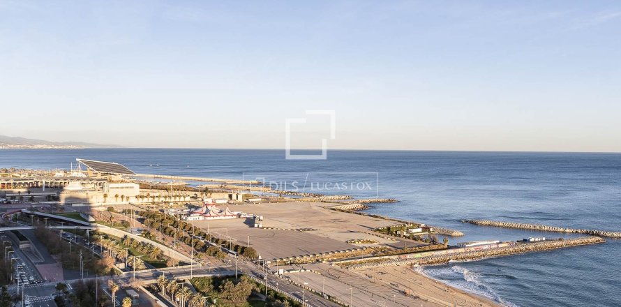 3 bedrooms apartment for sale in Barcelona, Catalonia, Spain № 6393