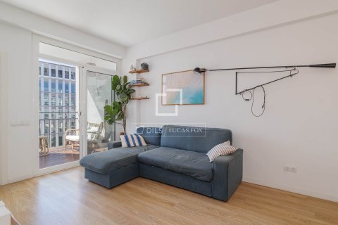 3 bedrooms apartment for sale in Barcelona, Catalonia, Spain № 6389 - photo 10