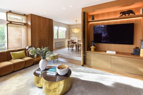 4 chambres apartment à vendre à Barcelona, Catalonia, Spain № 6395 - photo 2