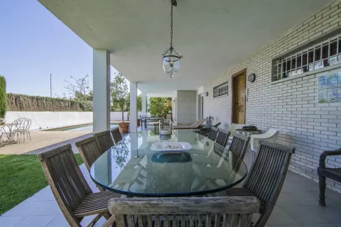 Купить дом в Барселона, Испания с 8 комнат, 1000м², № 1608 - фото 8