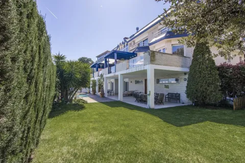 Купить дом в Барселона, Испания с 8 комнат, 1000м², № 1608 - фото 3