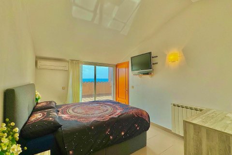 Купить квартиру в Паламос, Испания с 4 комнаты, № 1609 - фото 19