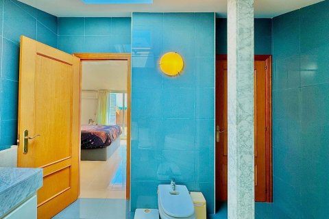 Купить квартиру в Паламос, Испания с 4 комнаты, № 1609 - фото 24