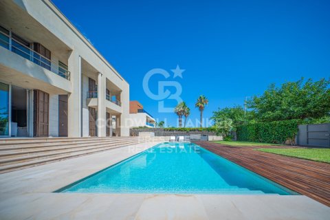 6 bedrooms house for rent in Gava, Barcelona, Catalonia, Spain № 6111 - photo 4