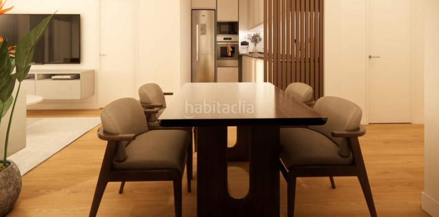 Apartamento de 3 dormitorios en venta en Sants-Montjuïc, Barcelona, Cataluña, Spain № 2047