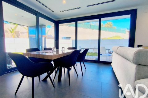 3 bedrooms house for sale in Roda de Berà, Tarragona, Catalonia, Spain № 7547 - photo 11