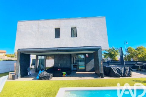 3 bedrooms house for sale in Roda de Berà, Tarragona, Catalonia, Spain № 7547 - photo 5