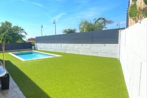 3 bedrooms house for sale in Roda de Berà, Tarragona, Catalonia, Spain № 7547 - photo 7