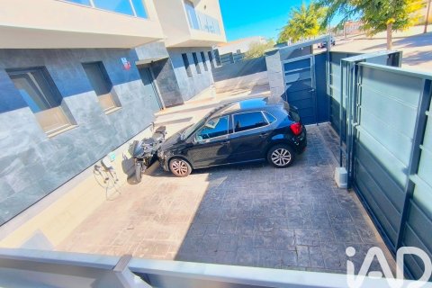 3 bedrooms house for sale in Roda de Berà, Tarragona, Catalonia, Spain № 7547 - photo 26