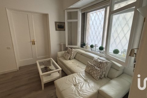 4 bedrooms apartment for sale in Barcelona, Catalonia, Spain № 7548 - photo 27