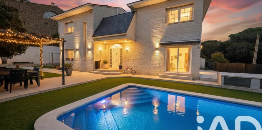 3 bedrooms house for sale in Girona, Catalonia, Spain № 7546