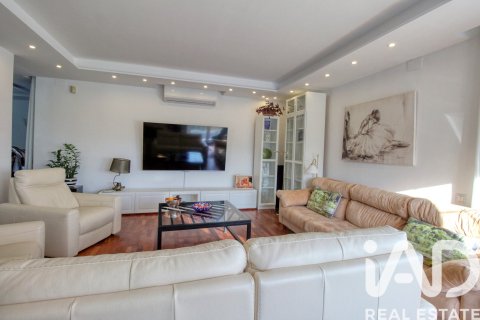 3 bedrooms house for sale in Girona, Catalonia, Spain № 7546 - photo 9