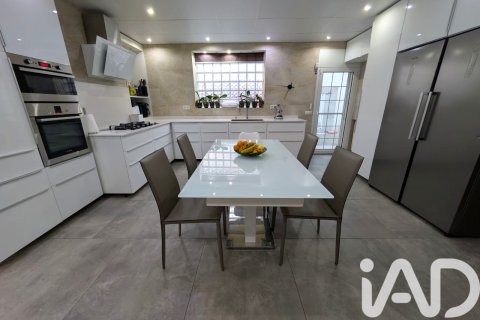 3 bedrooms house for sale in Girona, Catalonia, Spain № 7546 - photo 12