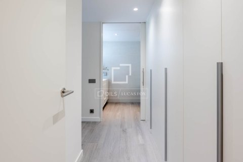 3 bedrooms apartment for sale in Esplugues de Llobregat, Barcelona, Catalonia, Spain № 6590 - photo 22