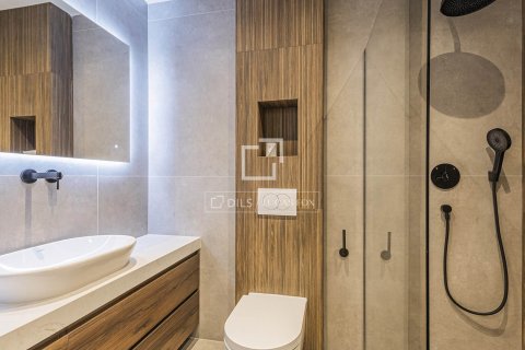 Apartamento de 3 dormitorios en venta en Barcelona, Cataluña, Spain № 6591 - foto 11