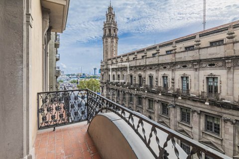 Apartamento de 3 dormitorios en venta en Barcelona, Cataluña, Spain № 6591 - foto 26