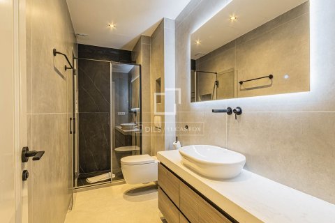 Apartamento de 3 dormitorios en venta en Barcelona, Cataluña, Spain № 6591 - foto 19
