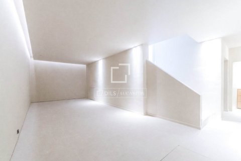 Villa de 5 dormitorios en venta en Sitges, Barcelona, Cataluña, Spain № 6595 - foto 28