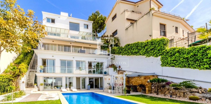 Villa de 5 dormitorios en venta en Sitges, Barcelona, Cataluña, Spain № 6594