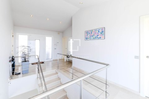 Villa de 5 dormitorios en venta en Sitges, Barcelona, Cataluña, Spain № 6594 - foto 8