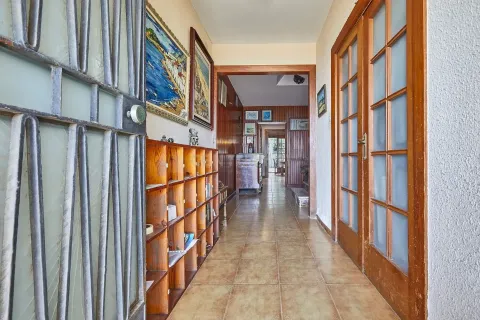 Сasa de 6 dormitorios en venta en Montgat, Barcelona, Cataluña, Spain № 6856 - foto 6