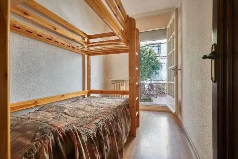 Сasa de 6 dormitorios en venta en Montgat, Barcelona, Cataluña, Spain № 6856 - foto 22