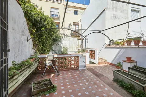 Сasa de 6 dormitorios en venta en Montgat, Barcelona, Cataluña, Spain № 6856 - foto 26