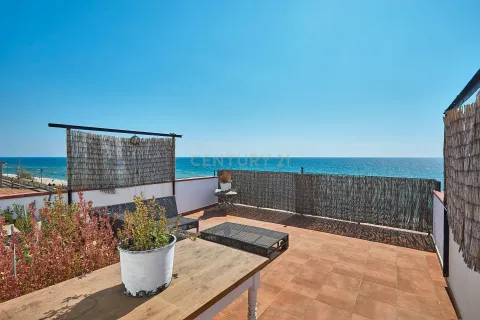 6 bedrooms house for sale in Montgat, Barcelona, Catalonia, Spain № 6856