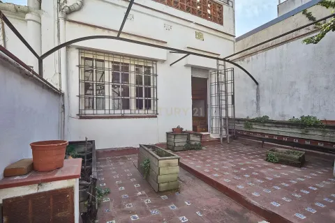 Сasa de 6 dormitorios en venta en Montgat, Barcelona, Cataluña, Spain № 6856 - foto 27