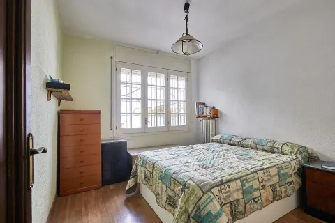 Сasa de 6 dormitorios en venta en Montgat, Barcelona, Cataluña, Spain № 6856 - foto 18