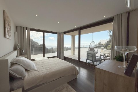 Сasa de 5 dormitorios en venta en Castell d'Aro, Gerona, Cataluña, Spain № 1392 - foto 20