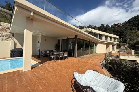 Сasa de 5 dormitorios en venta en Castell d'Aro, Gerona, Cataluña, Spain № 1392 - foto 4