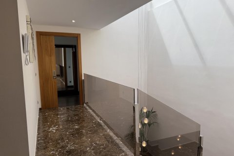 Сasa de 5 dormitorios en venta en Castell d'Aro, Gerona, Cataluña, Spain № 1392 - foto 25