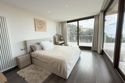 Сasa de 5 dormitorios en venta en Castell d'Aro, Gerona, Cataluña, Spain № 1392 - foto 22