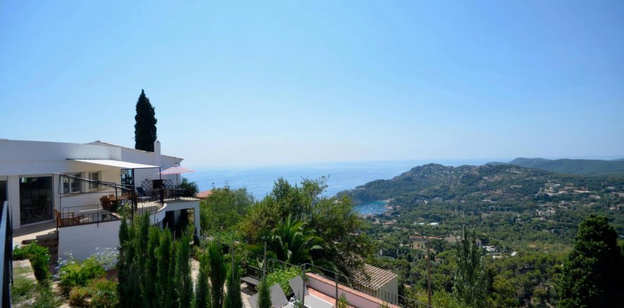 Дом с 5 спальнями в Бегуре, Герона, Каталония, Испания № 1393