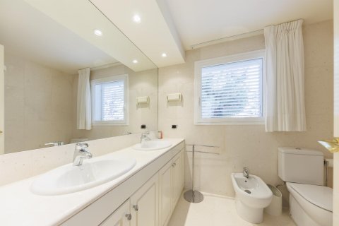 Купить дом в С'Агаро, Испания с 8 комнат, 542м², № 1391 - фото 21