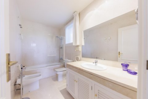 Купить дом в С'Агаро, Испания с 8 комнат, 542м², № 1391 - фото 12