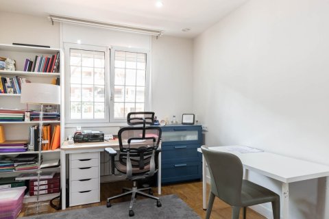 Купить дом в Гава, Испания с 6 комнат, 850м², № 1394 - фото 12