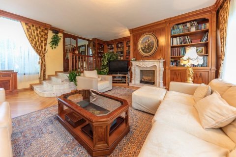 Купить дом в С'Агаро, Испания с 5 комнат, 2265м², № 1390 - фото 12