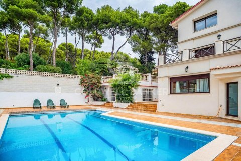 9 bedrooms house for sale in Castelldefels, Barcelona, Catalonia, Spain № 5490 - photo 2