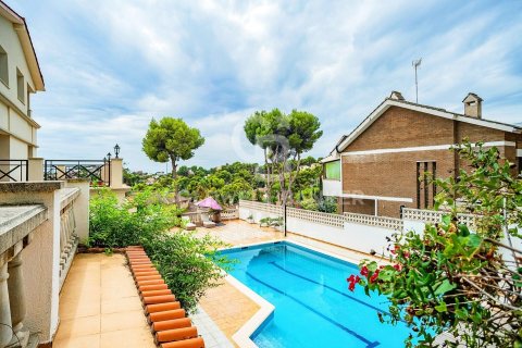 9 bedrooms house for sale in Castelldefels, Barcelona, Catalonia, Spain № 5490 - photo 3