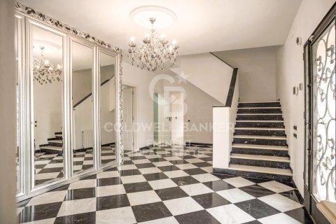 9 bedrooms house for sale in Castelldefels, Barcelona, Catalonia, Spain № 5490 - photo 17