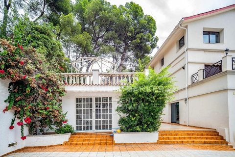 9 bedrooms house for sale in Castelldefels, Barcelona, Catalonia, Spain № 5490 - photo 5